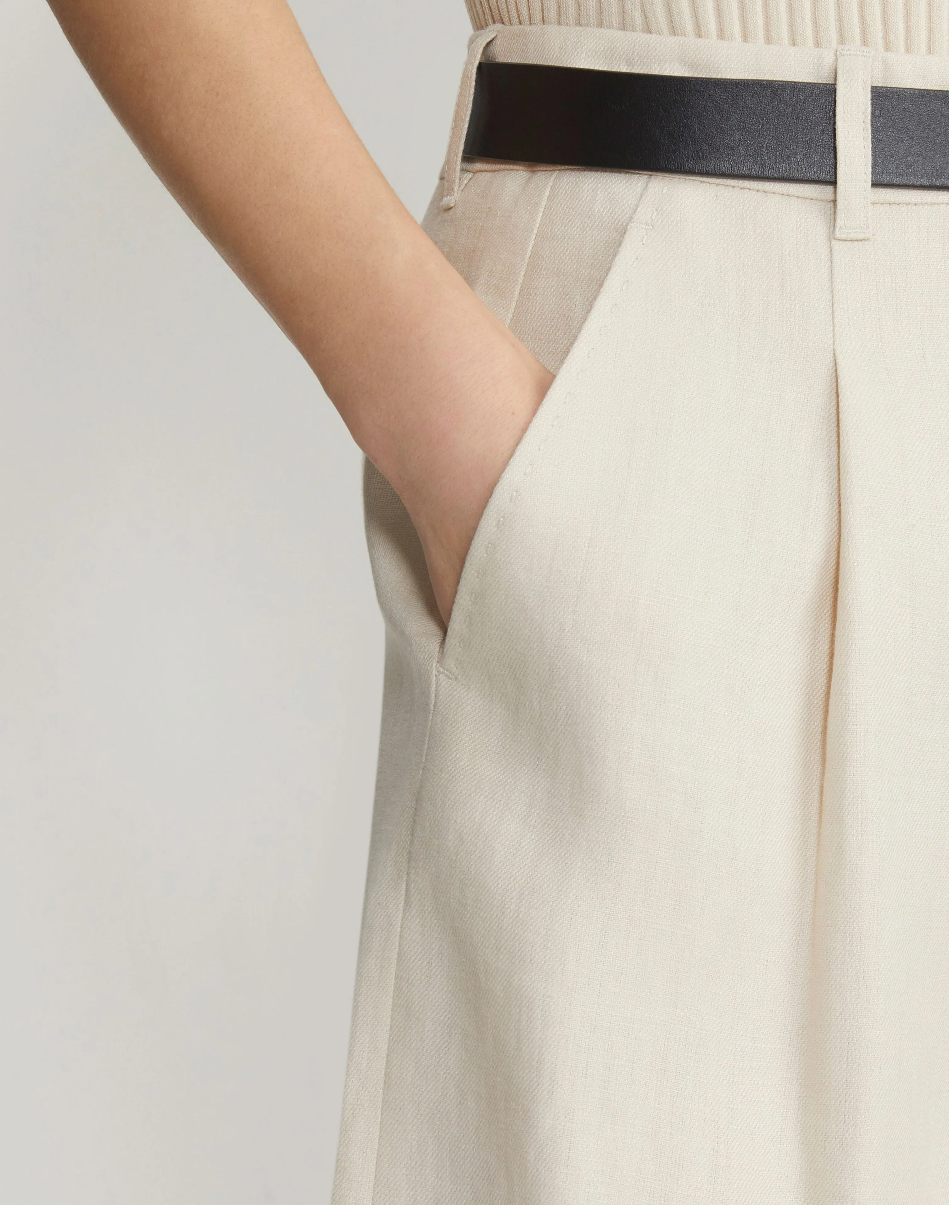 Linen Jefferson Pleated Short