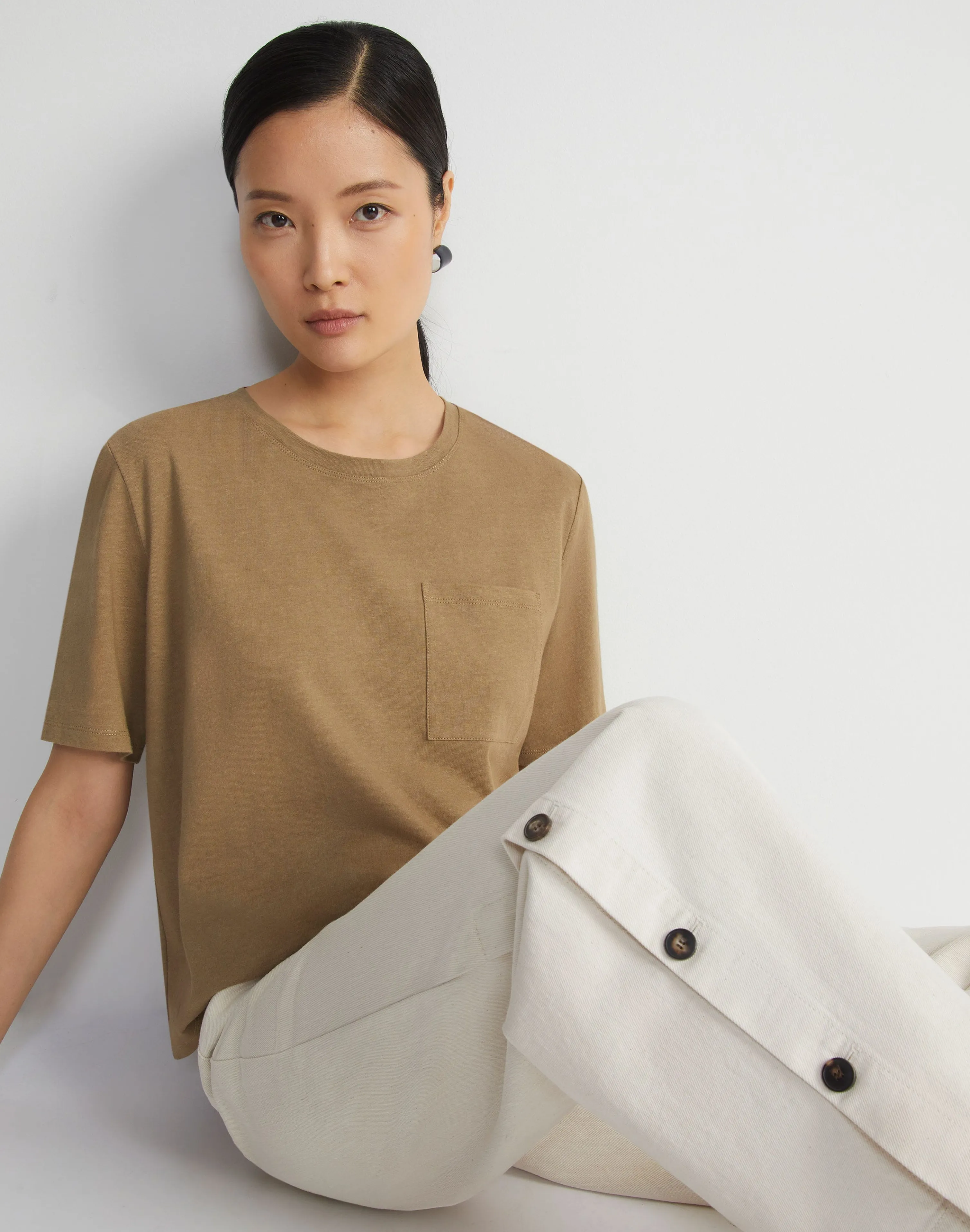 L148 Denim Wyckoff Button Wide Leg Jean